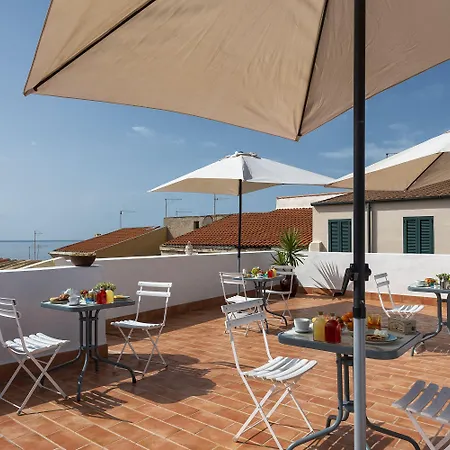 فندق مبيت وإفطار Alguer Guest House ألغيرو