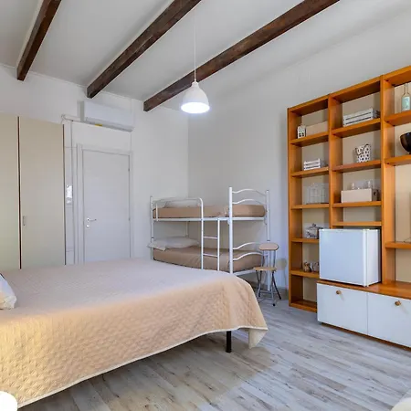 Alguer Guest House ألغيرو